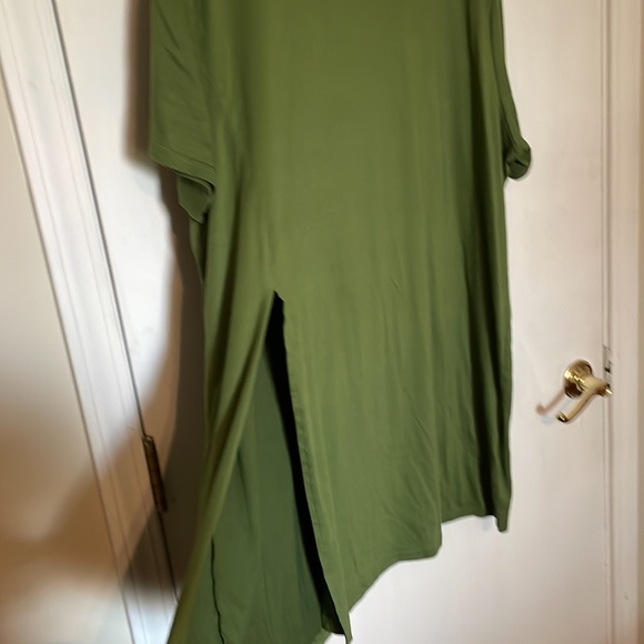 Perfect shirt for leggings. Size 3x - Picture 2 of 2